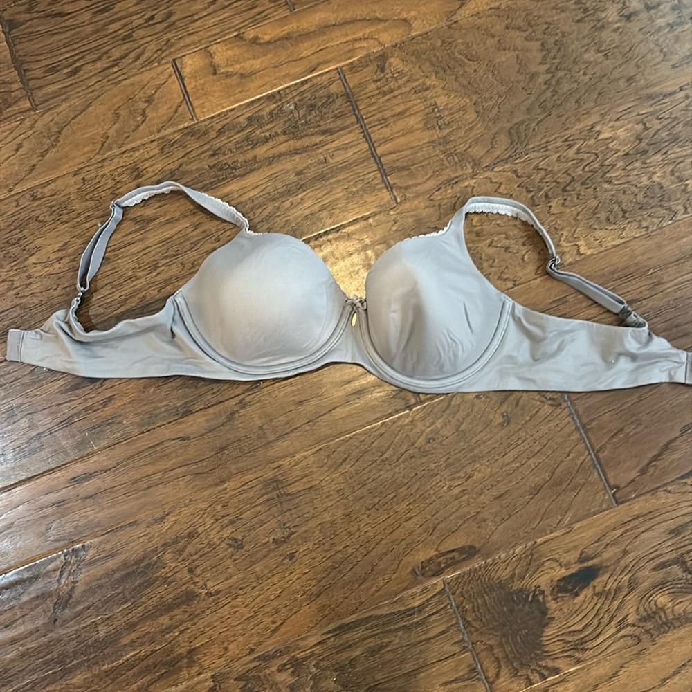 Victoria Secrets Body by Victoria